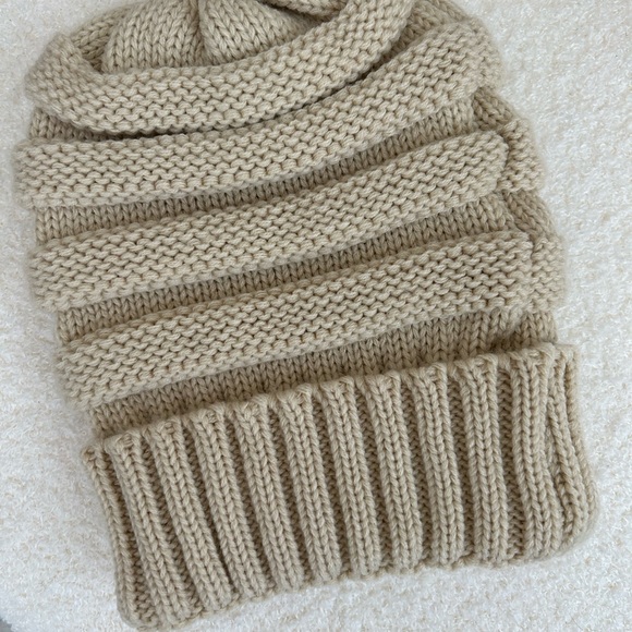 C.C Chunky Knit Beanie Light Beige - Picture 2 of 5